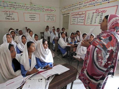 desi phudi|Pakistani village gives girls pioneering sex education class